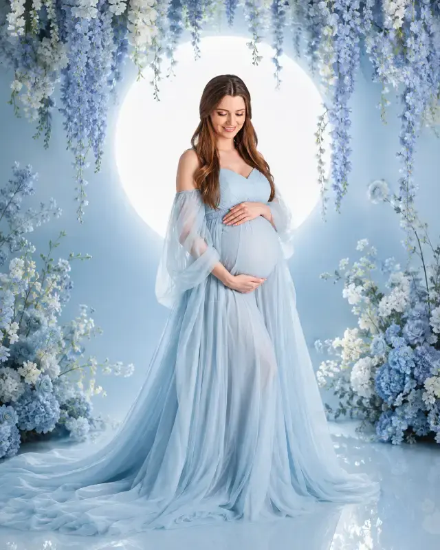 Luxury Maternity Portrait: Preserve Your Identity & Baby Bump with AI Accuracy